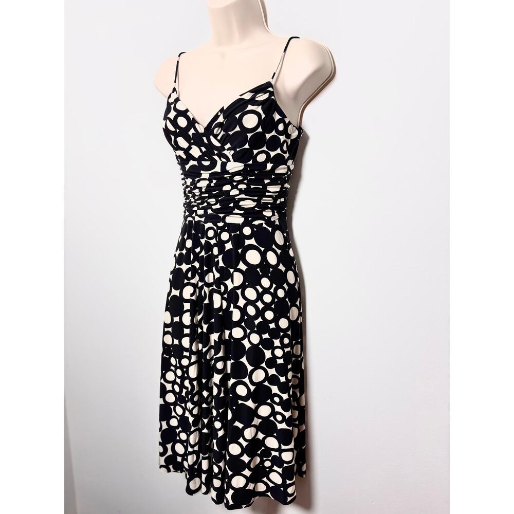 Anne Klein Mod Dress Fit and Flare Ruched Bust Black and White Circular Pattern